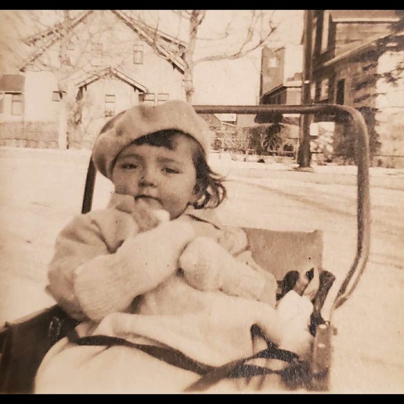 Meet your Posher, Emma - Picture 2 of 12